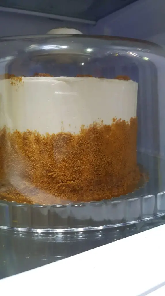 six-layered honey cake