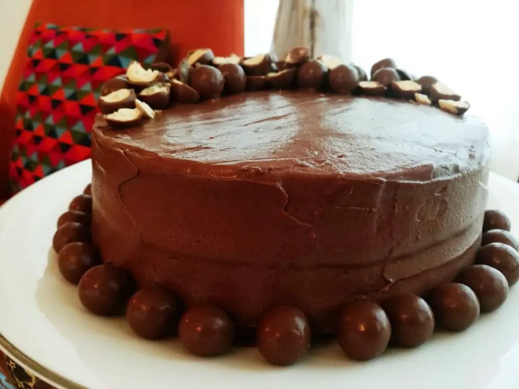 chocolate malt cake