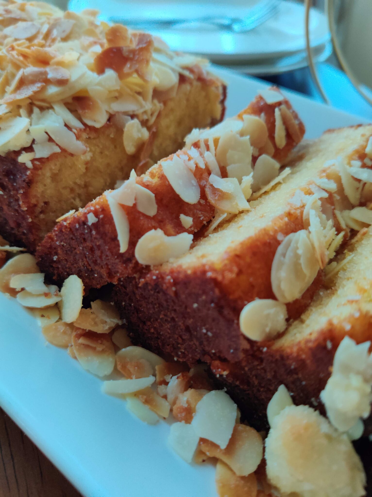 Bakery Style Almond Cake With Toasted Almond Flakes - The Ovenist