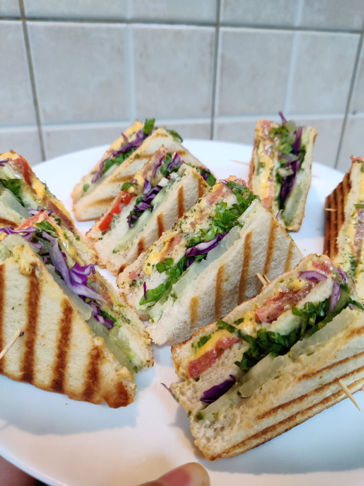 Grilled Vegetable Club Sandwich with Mint Coriander Sauce (Green Chutney)