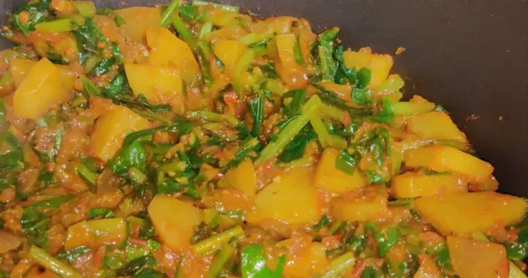 Aloo Palak Recipe | Low Calorie For Weight Loss